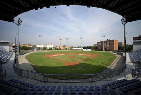 Vista del campo dal tribuna del corpo centrale