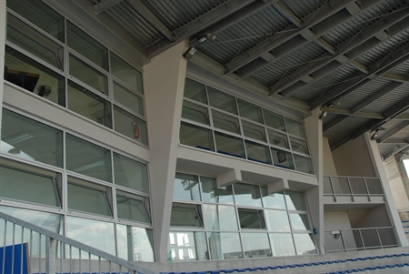 La vetrata del corpo centrale sulla tribuna 